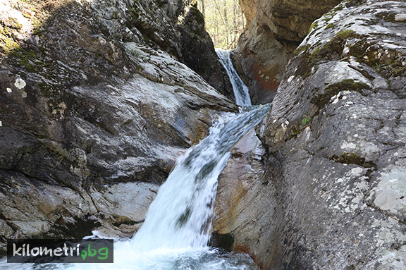 "Skokovete" Waterfall, Tvarditsa