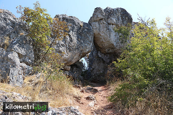 Rock formation "Tseluvkata"